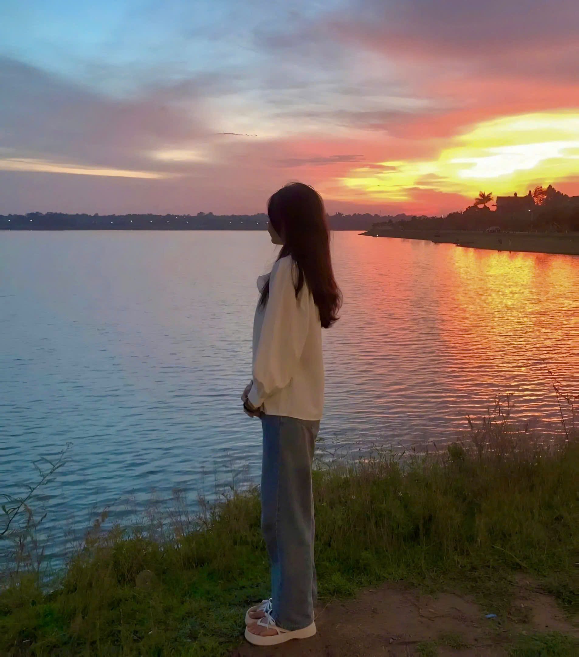 KHÔNG CÒN LÀ CÔ DÂU CỦA ANH